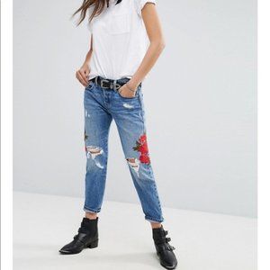 Levi's 501 Cropped Tapered Jean with Rose Embroidery